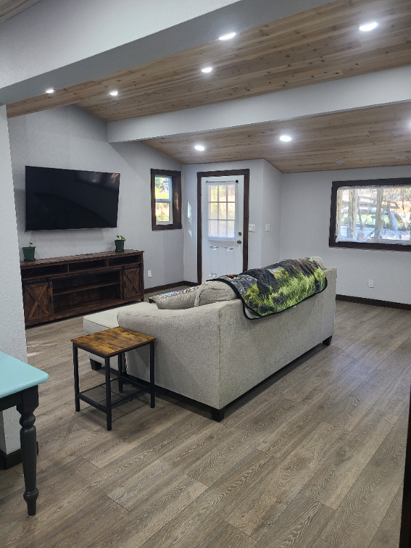 1856 Canyonville Riddle Rd - Photo 4 of 14