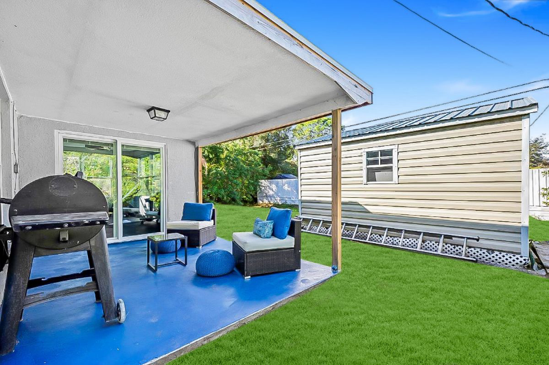 7975 103rd Ct - Photo 7 of 20