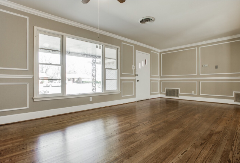 2714 Oates Dr - Photo 2 of 20