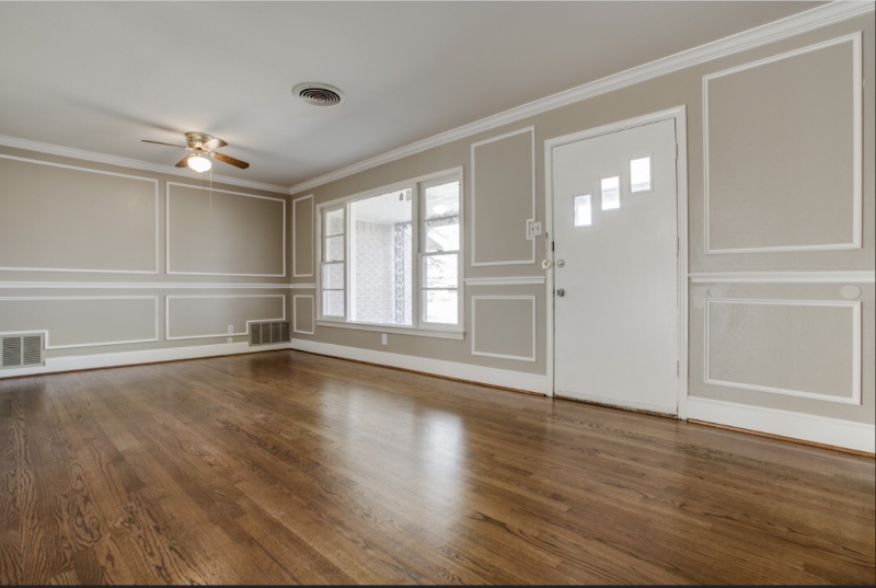 2714 Oates Dr - Photo 3 of 20