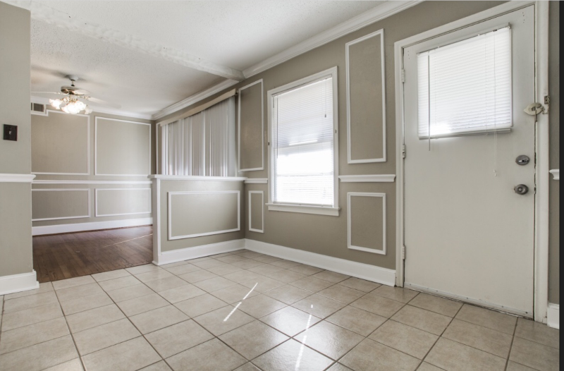 2714 Oates Dr - Photo 5 of 20