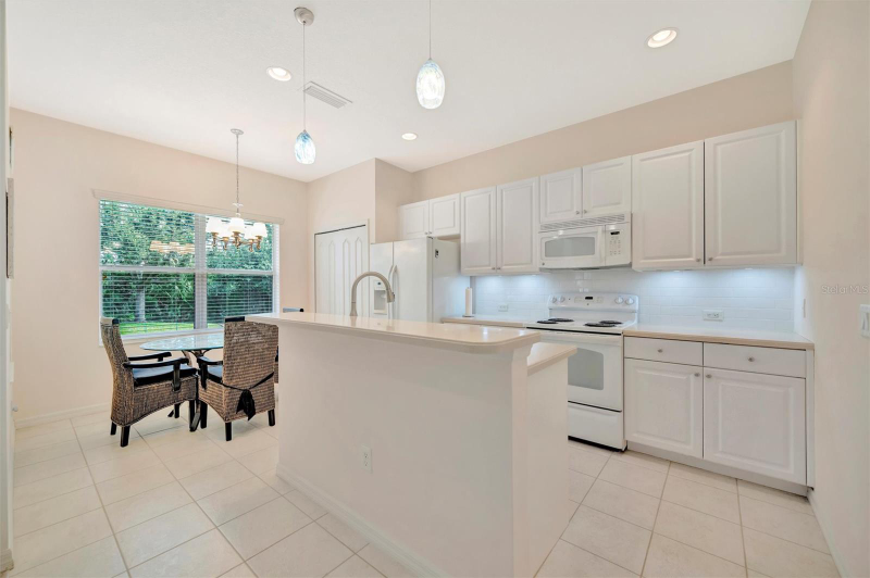 1306 Morning Sky Glen - Photo 5 of 20