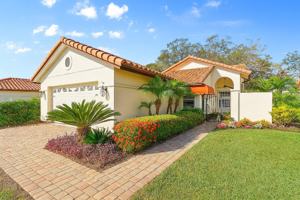 featured image of 4966 Clubview Court East