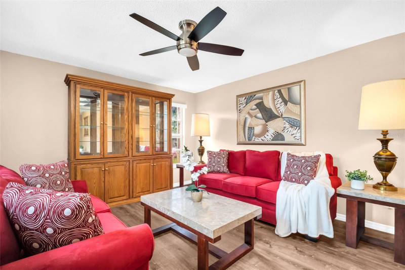 2608 Camille Dr - Photo 3 of 20