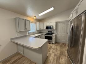 667 Es St - Photo 1 of 1