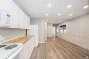 561 Beverly Ave - Photo 1 of 1
