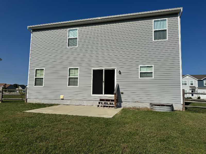 378 Steamboat Ave - Photo 3 of 36