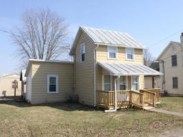 featured image of 208 N School St