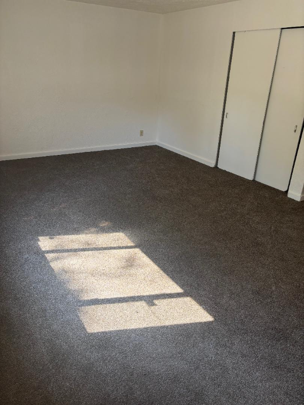 3971 Prescott Ave - Photo 3 of 9