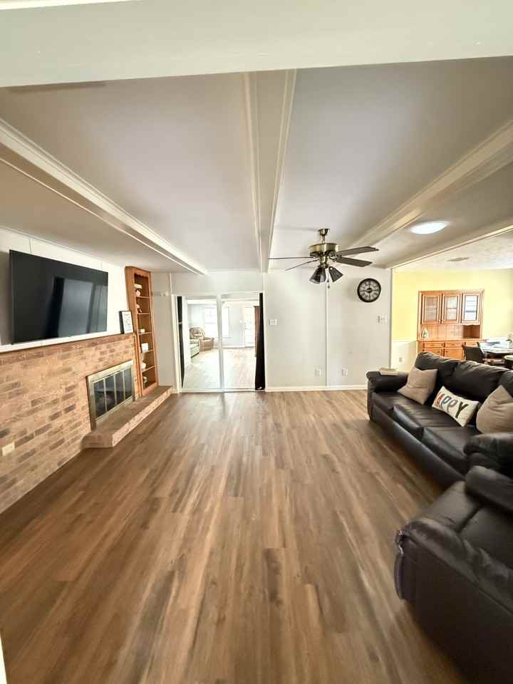 2420 Pinehurst Lane - Photo 7 of 14