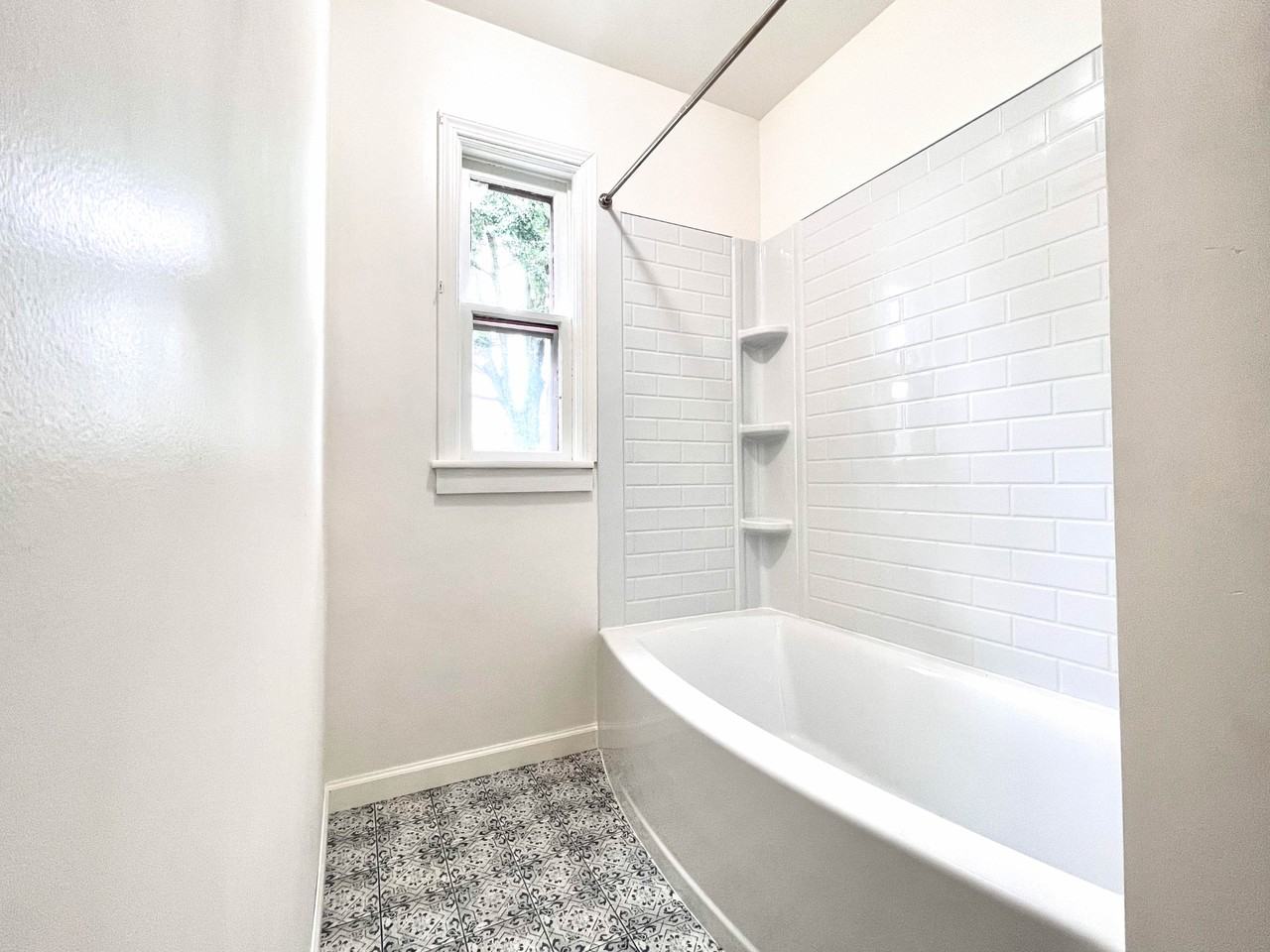 835 Columbia Ave #2 - Photo 5 of 17