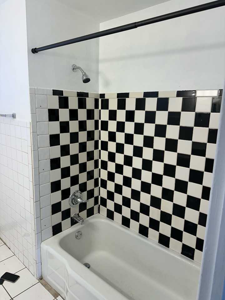 421 Gossett St #NA - Photo 3 of 12