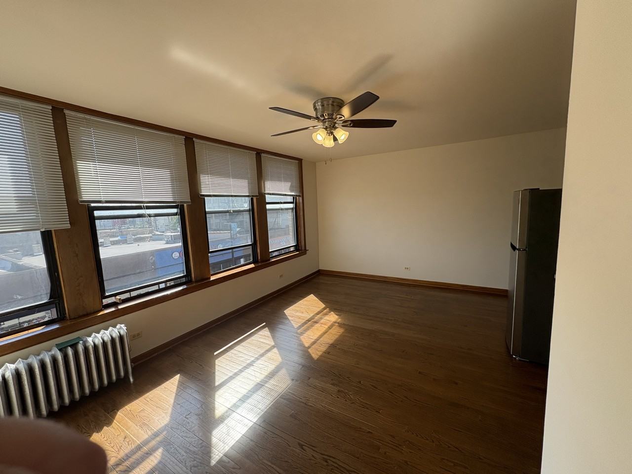 4806 N Kedzie Ave #204 - Photo 2 of 10