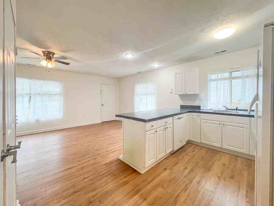 34 Fox Hill Dr #34 - Photo 4 of 14