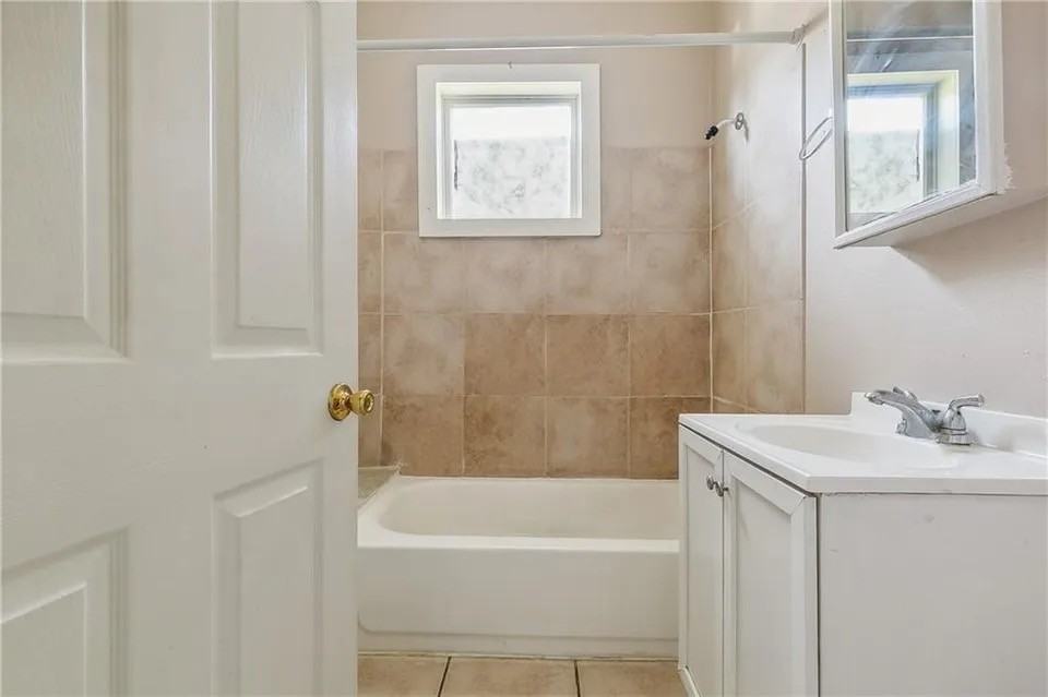 3111 General Taylor St #NA - Photo 5 of 10