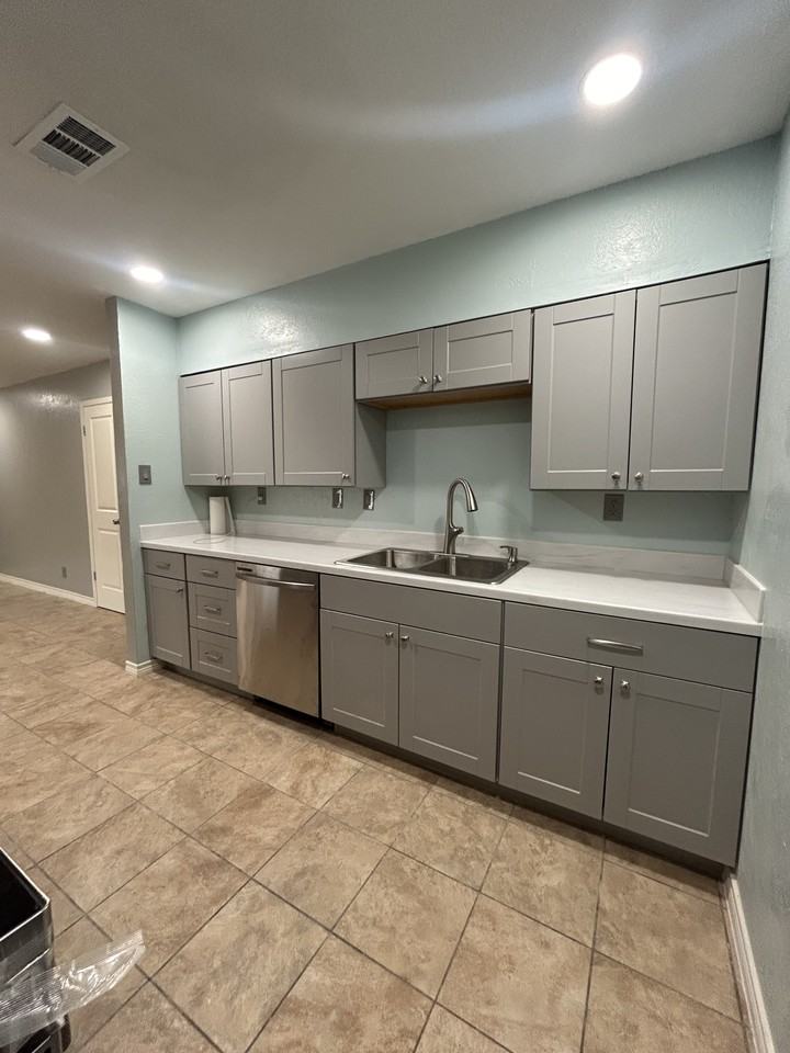 119 Foster Dr #B - Photo 3 of 10