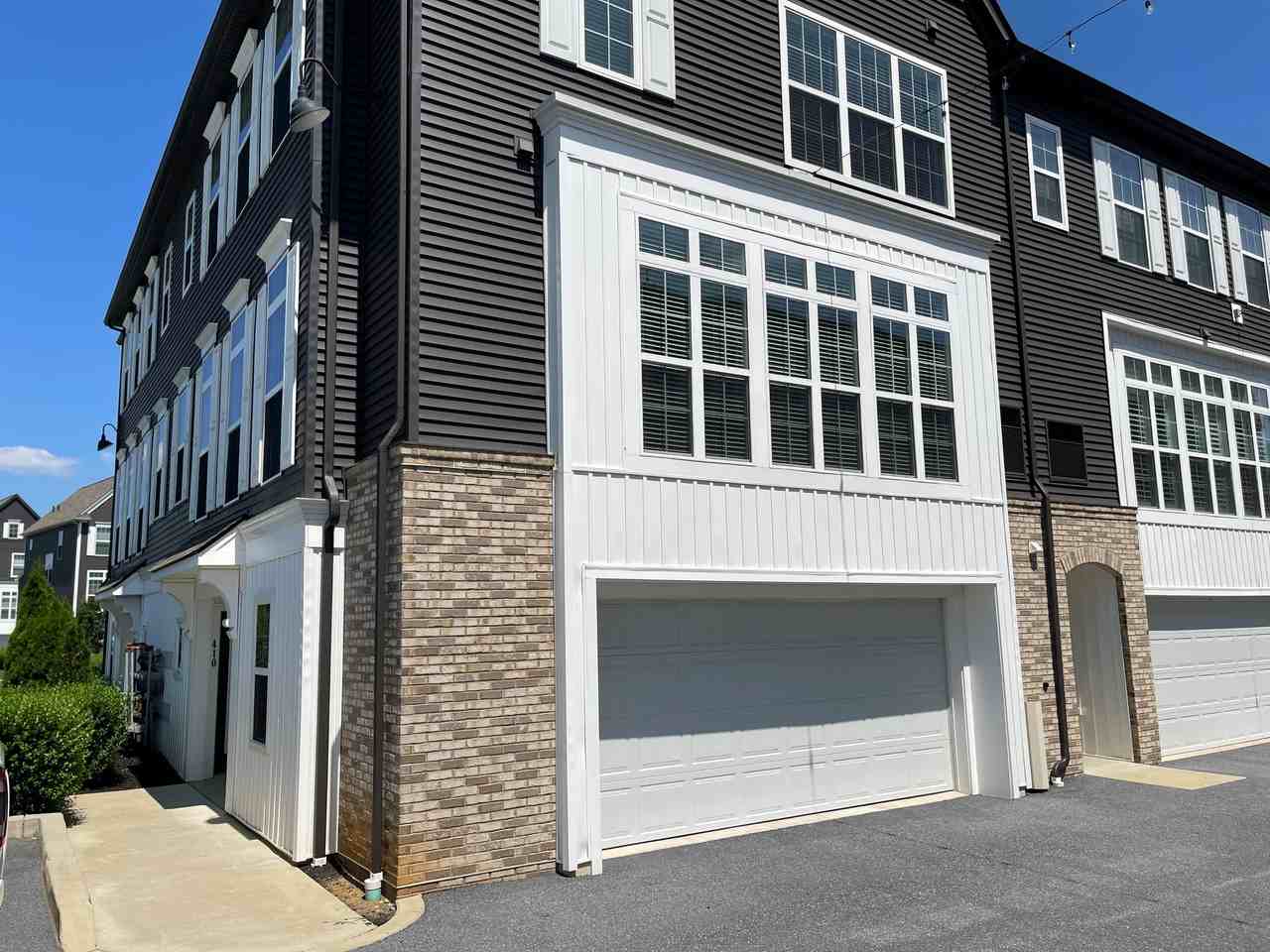 410 Mayer Place #410 - Photo 2 of 47