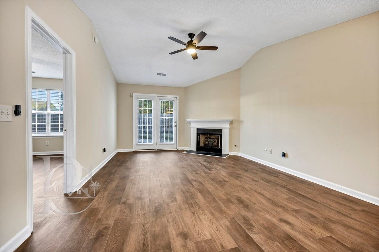 41 Providence Manor Ct - Photo 6 of 32