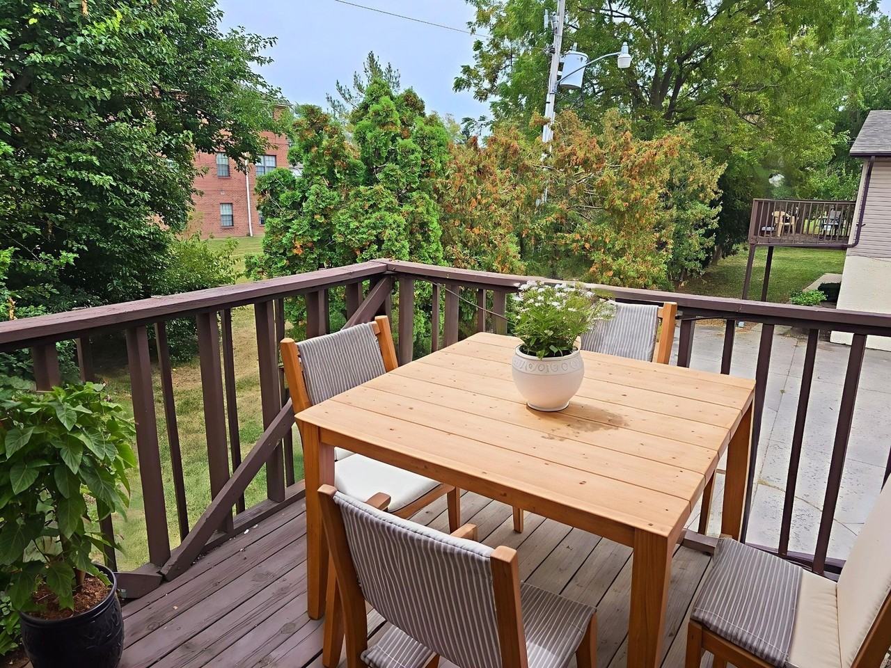 Beautiful Townhouses - Photo 4 of 25