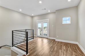 4909 Sweetbay Rd #NA - Photo 6 of 9