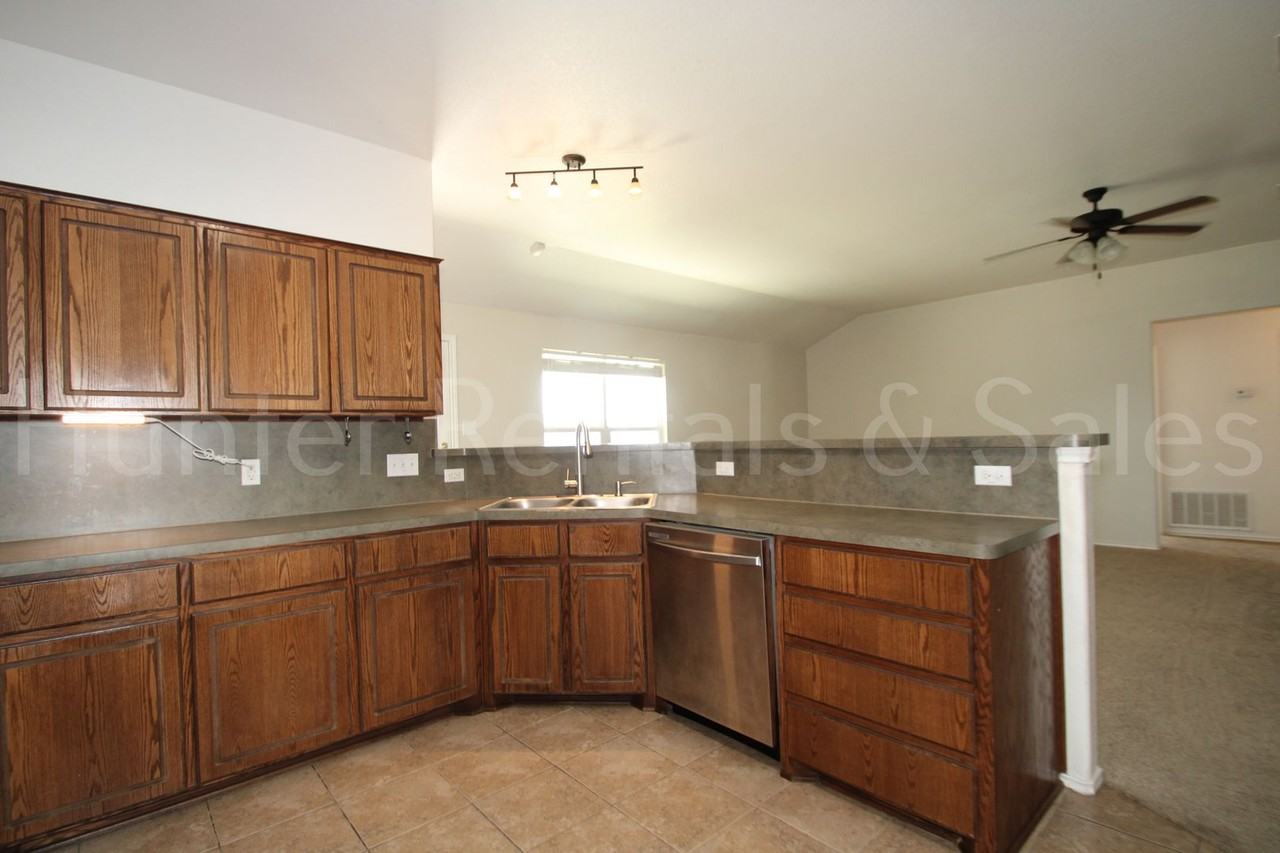 2804 Coal Oil Drive - Photo 7 of 23