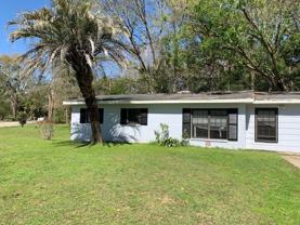 1924 Karen Ln - Photo 1 of 1