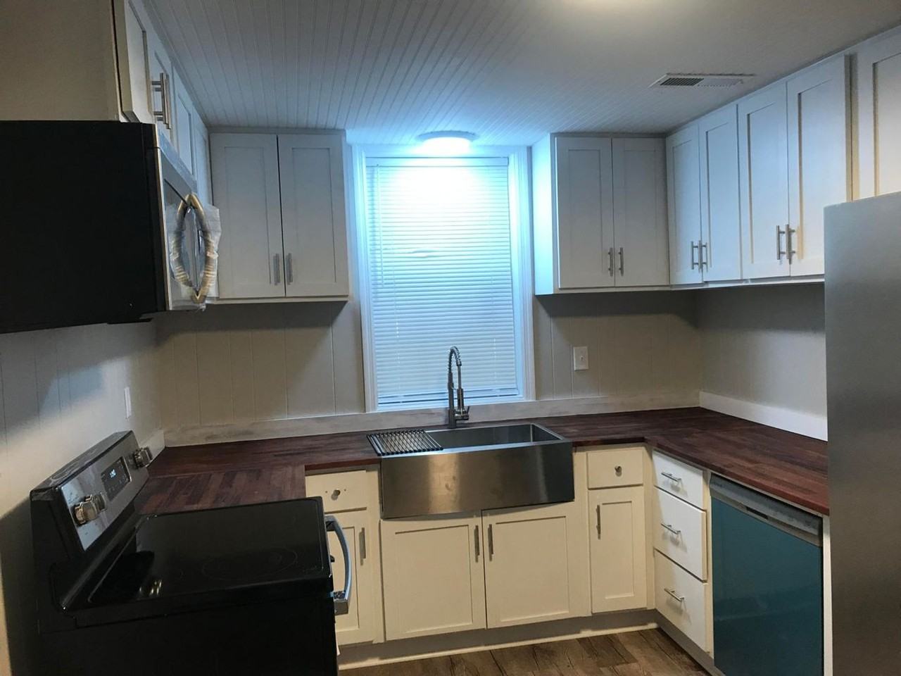 3101 6th Ave - Photo 5 of 16