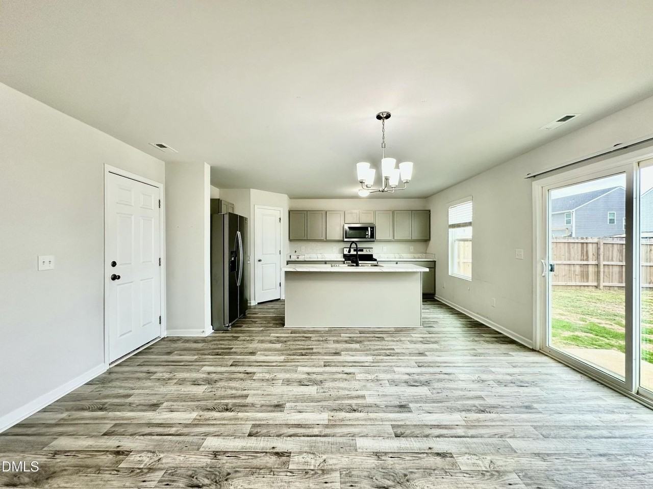 168 Maple Tree Ln - Photo 3 of 23