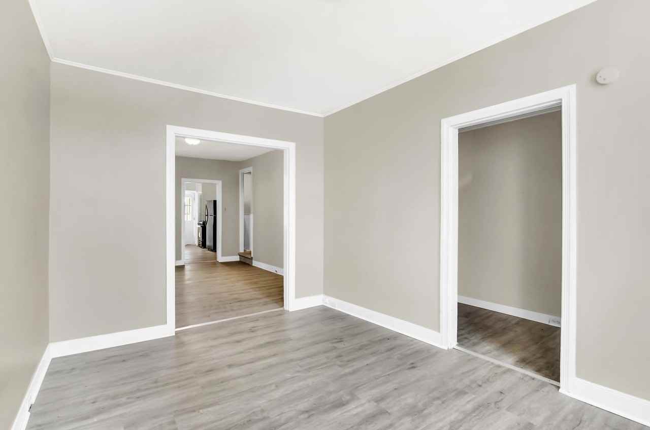 620 Edison St - Photo 2 of 16