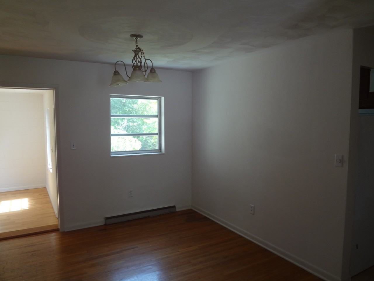 1414 W Chelsea Ave - Photo 5 of 8