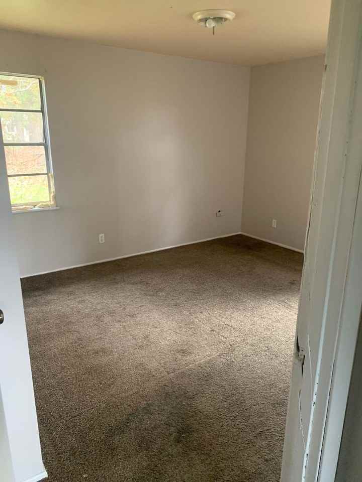 7209 Gregory St - Photo 4 of 7