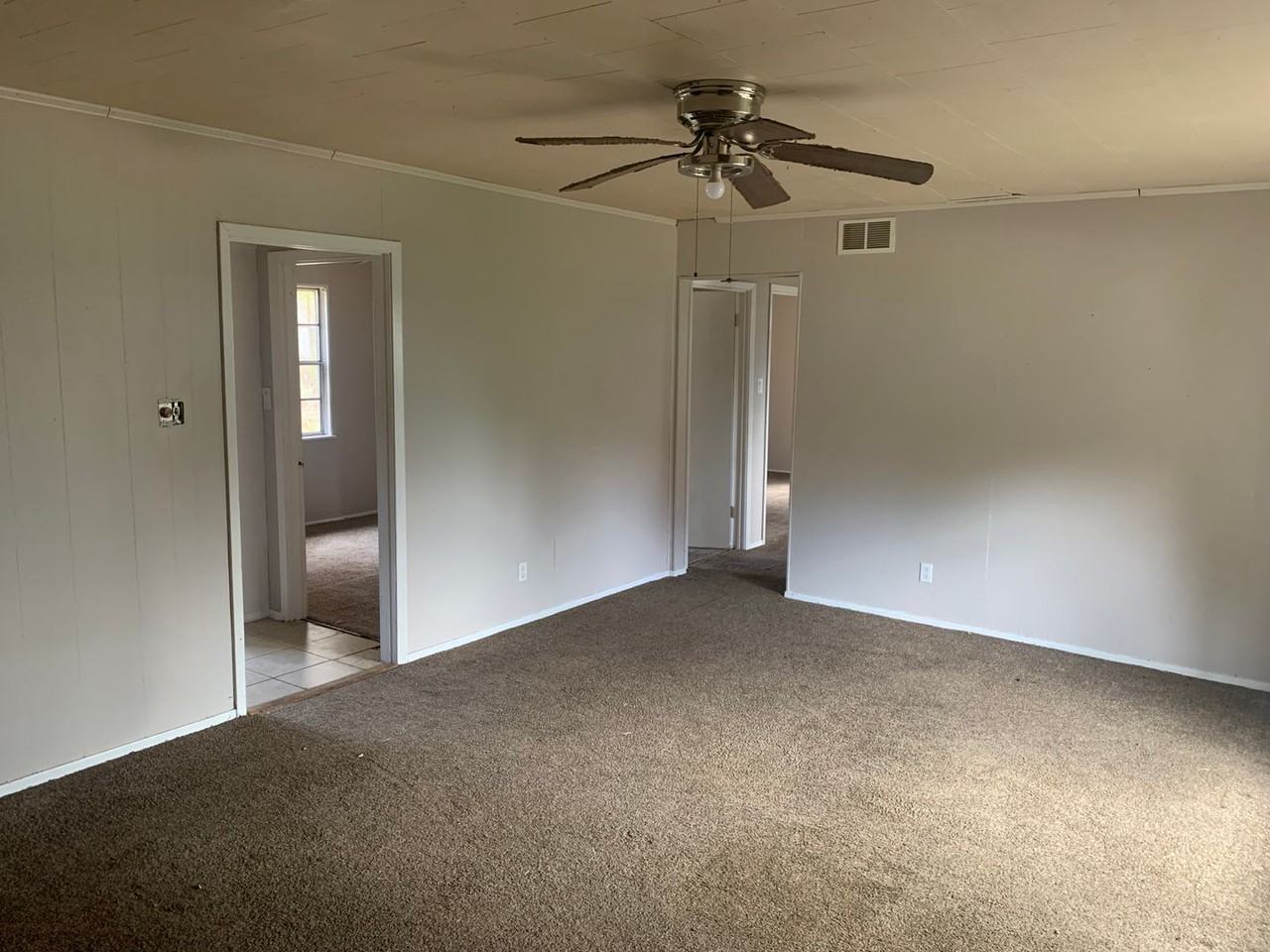 7209 Gregory St - Photo 7 of 7