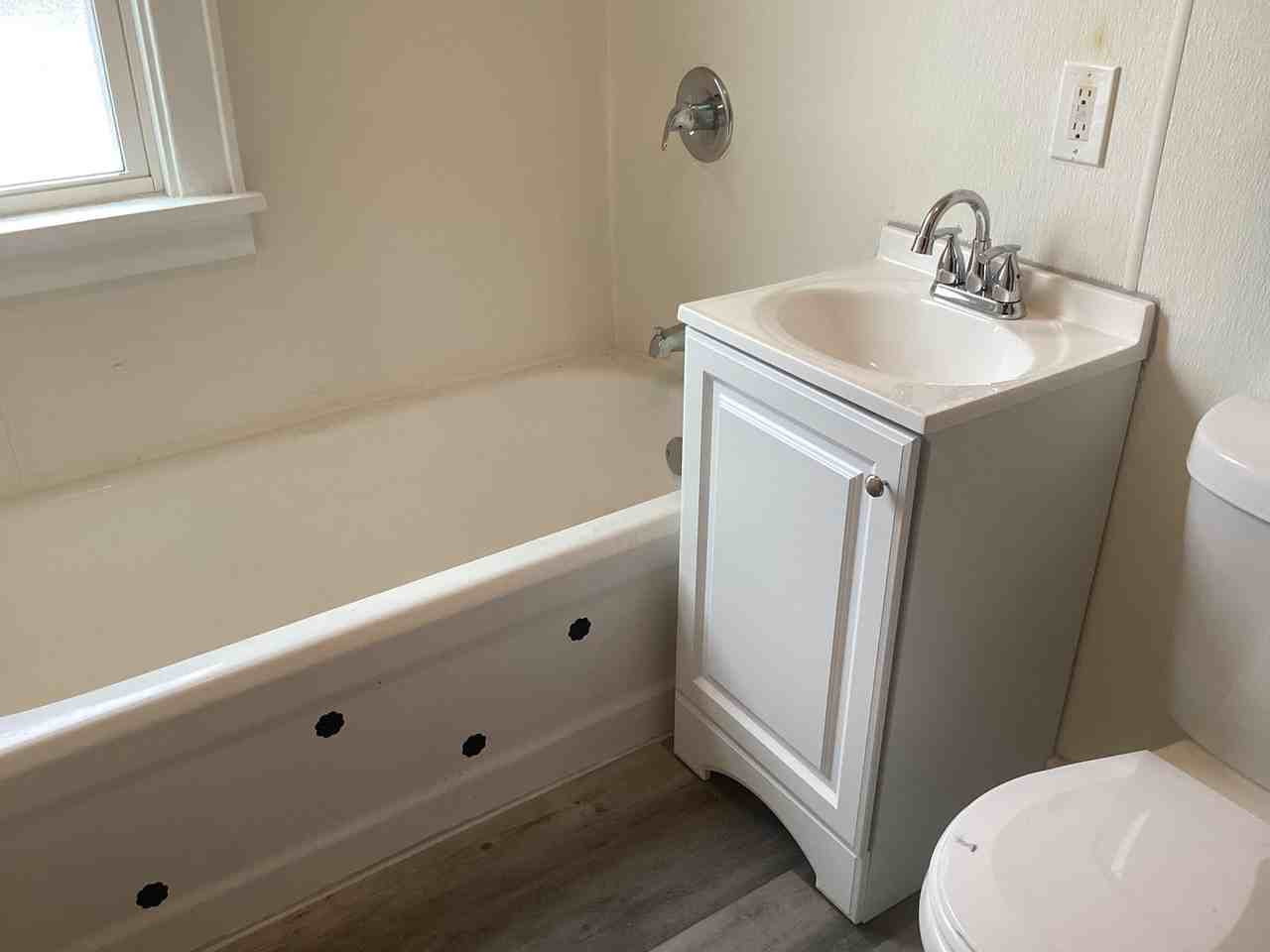 4447 N 37th St - Photo 6 of 12