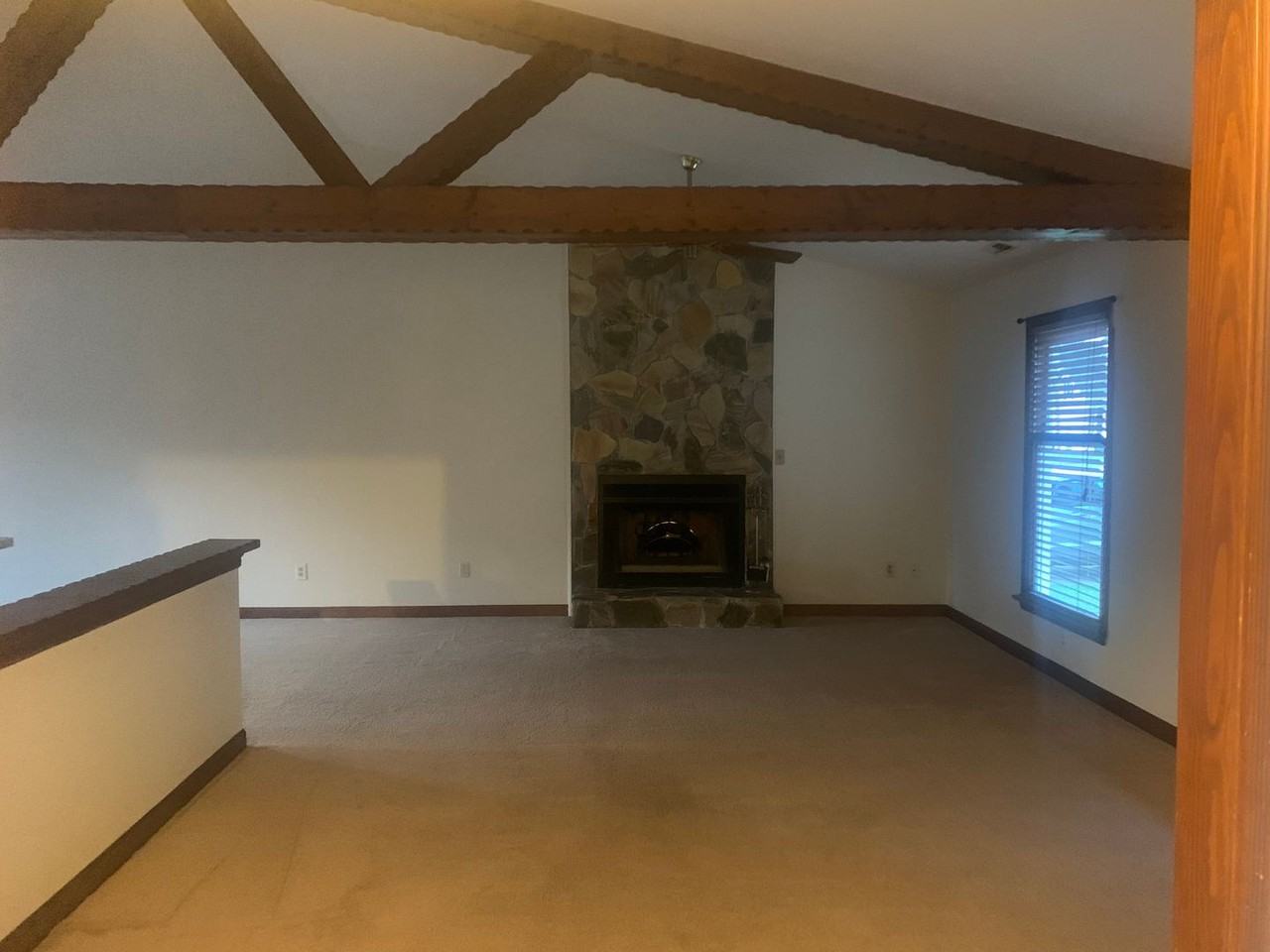 20 Eagles Lndg - Photo 2 of 24