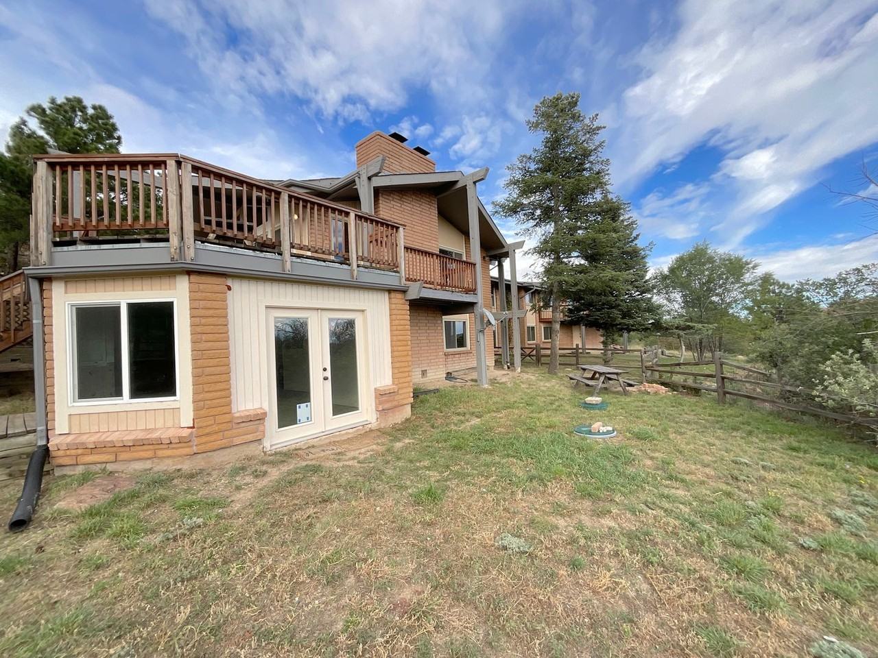 560 Northfield Rd - Photo 7 of 49