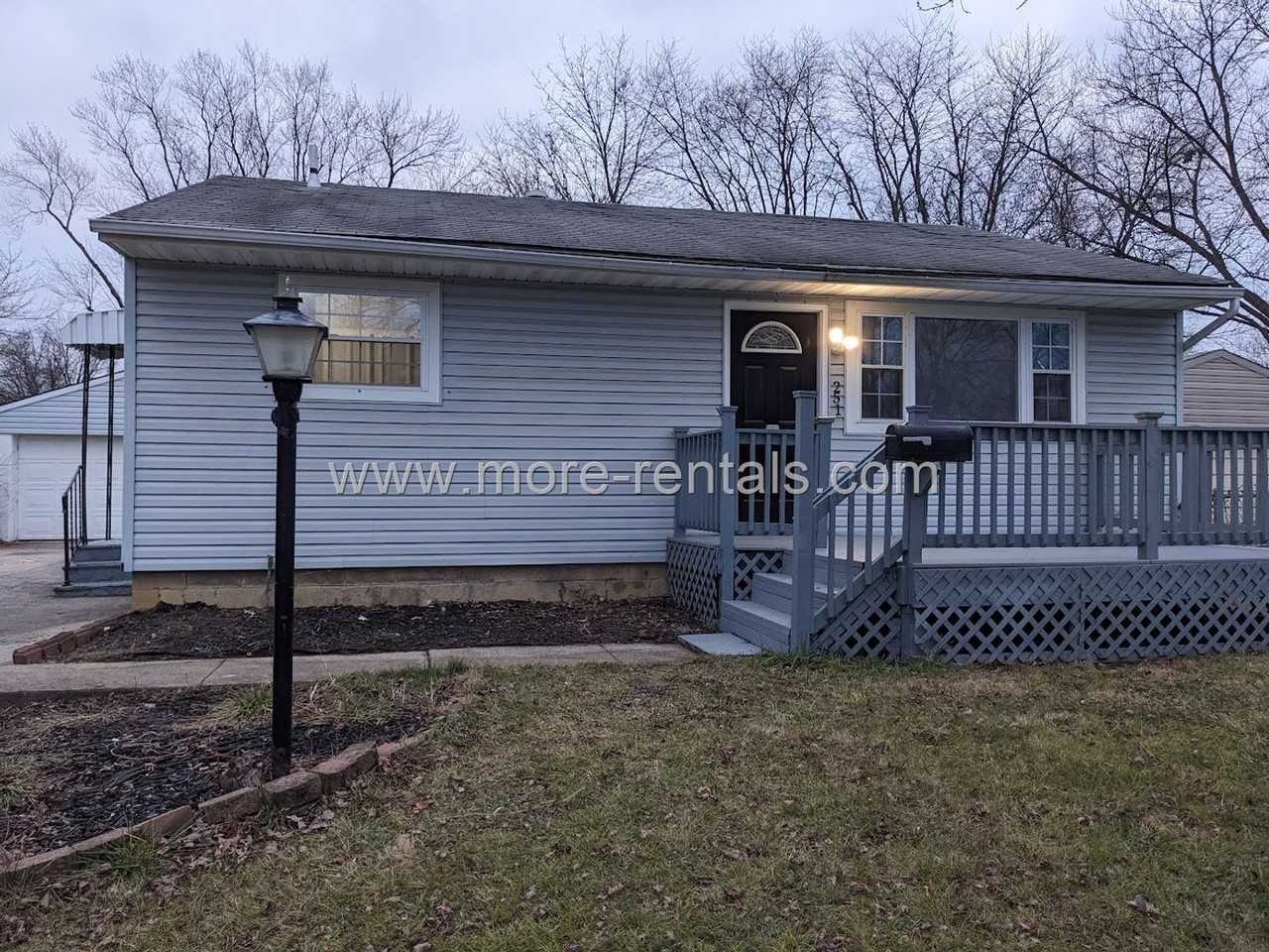 251 N Brinker Ave - Photo 3 of 22