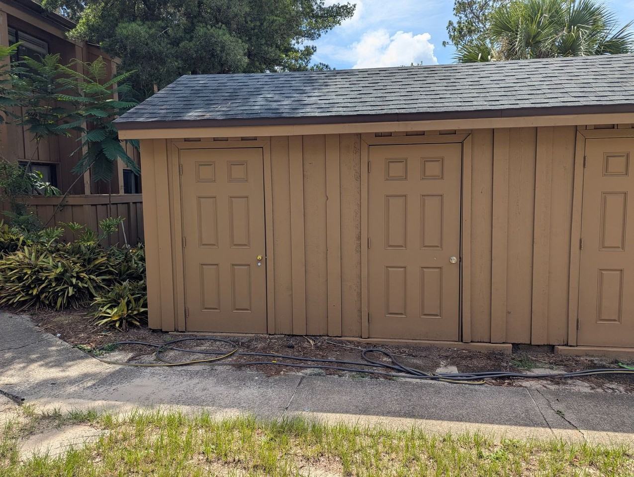 222 Crown Oaks Way - Photo 5 of 34