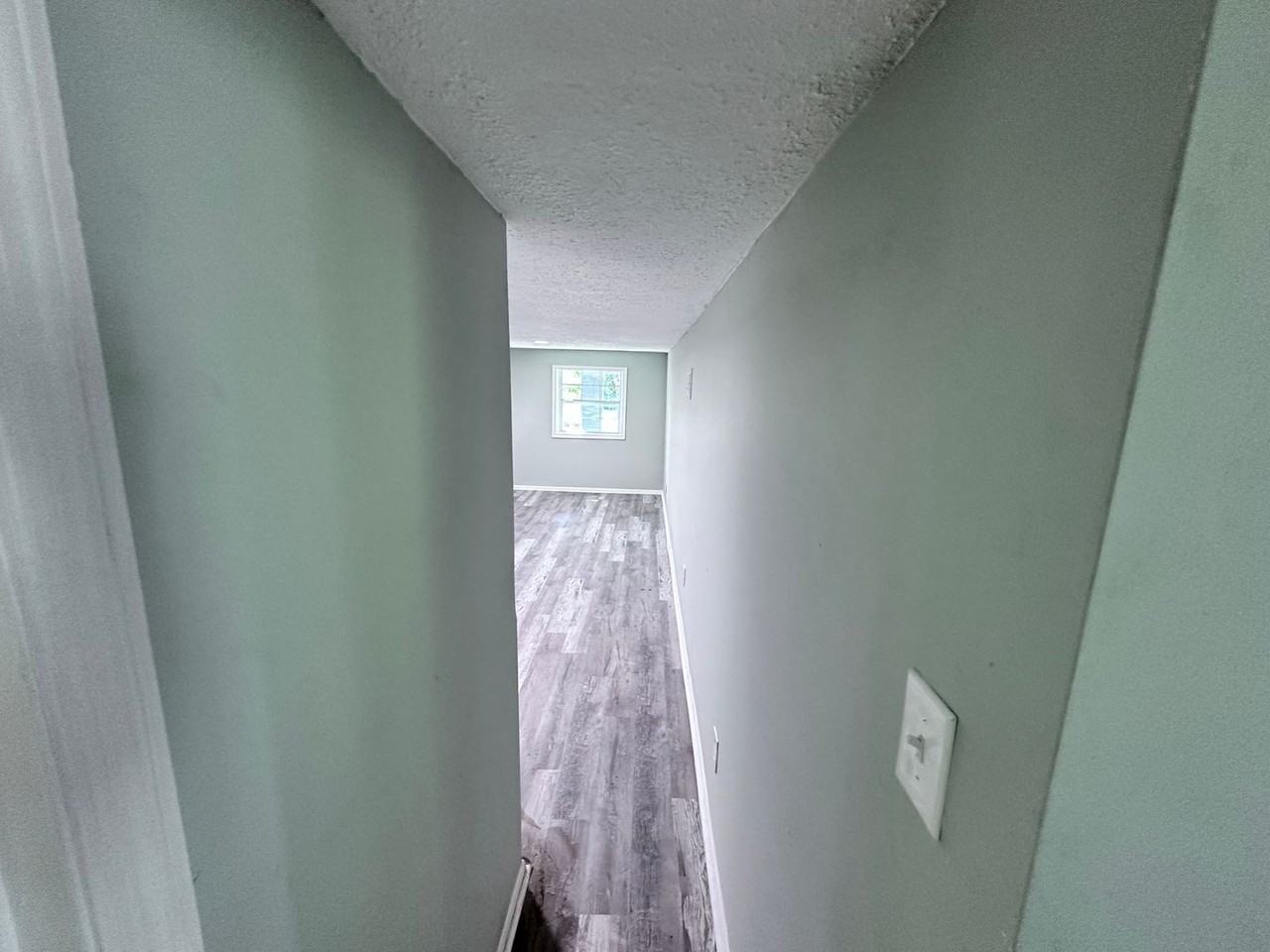 1867 W 41st St - Photo 6 of 16