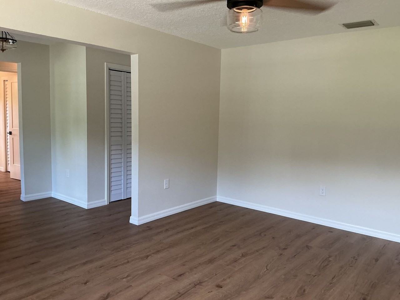 512 Poppell Dr - Photo 4 of 24
