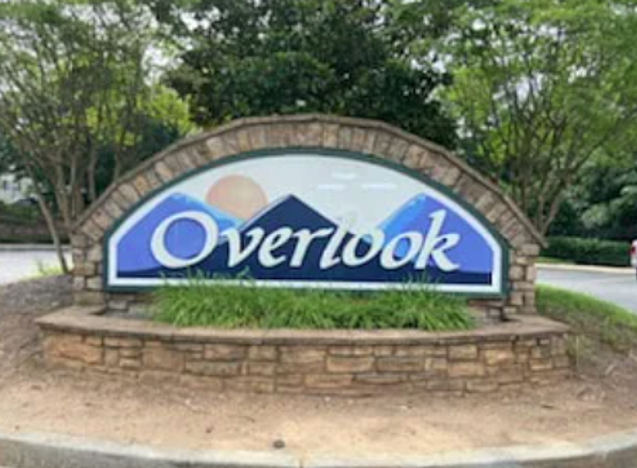 632 Lookover Dr - Photo 2 of 18