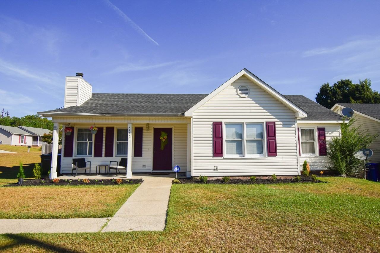 5598 Windy Knoll Pl - Photo 2 of 22