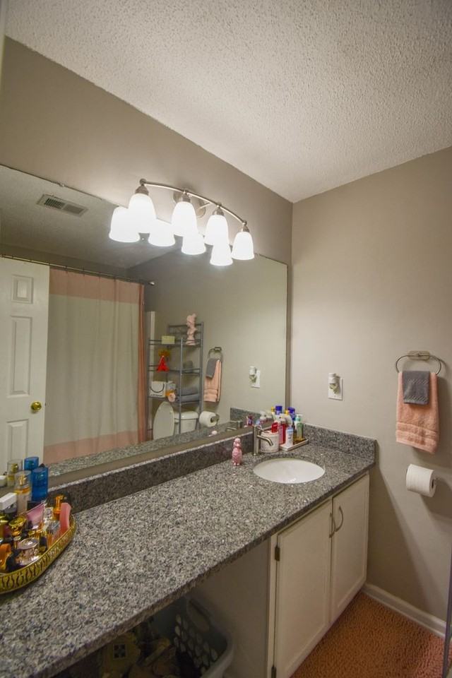 5598 Windy Knoll Pl - Photo 5 of 22