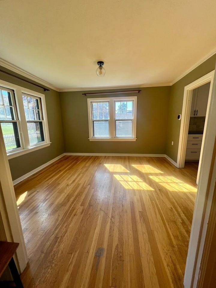 1540 Pacific Terrace - Photo 4 of 19