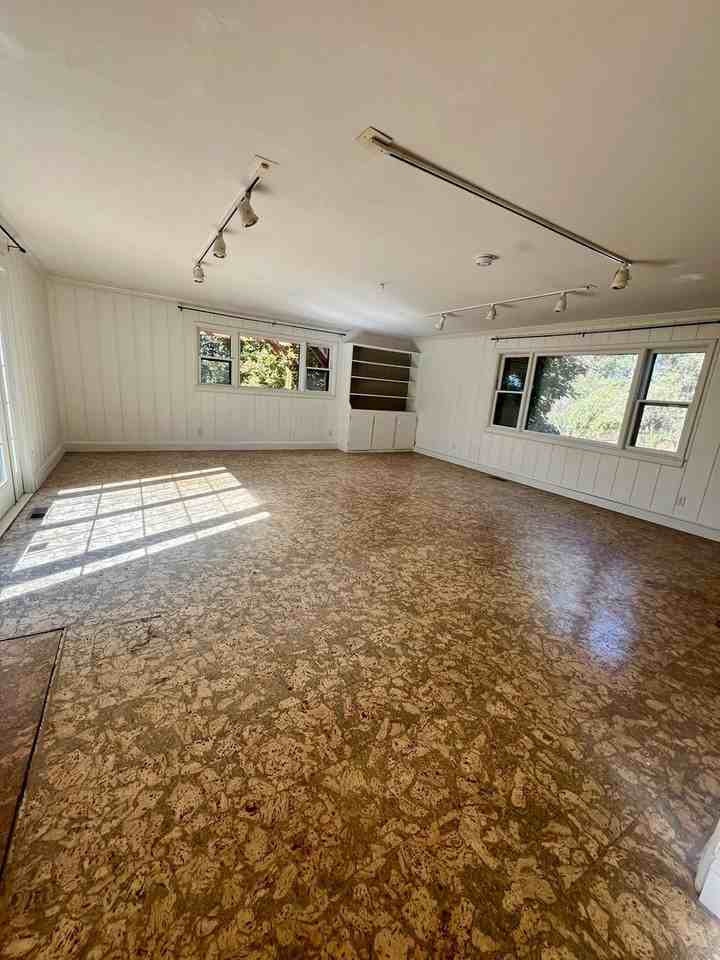 1540 Pacific Terrace - Photo 7 of 19