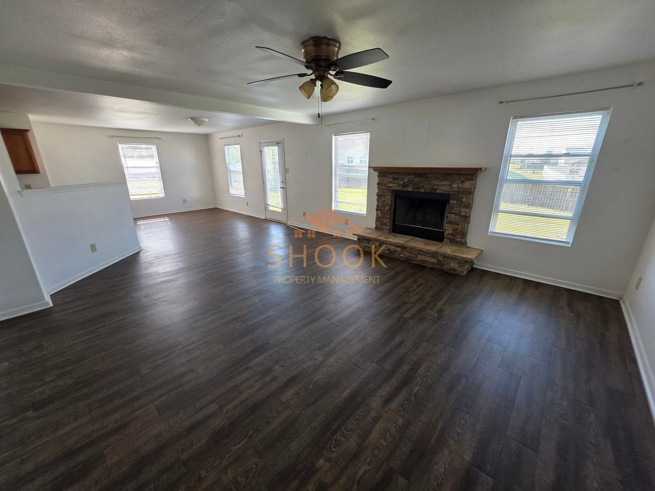 4626 Peebleshire Ln - Photo 2 of 15