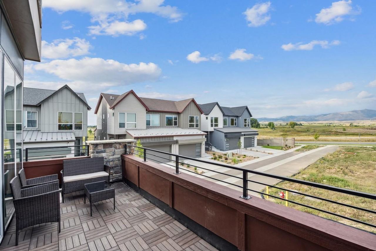 743 Kubat Ln #D - Photo 4 of 19