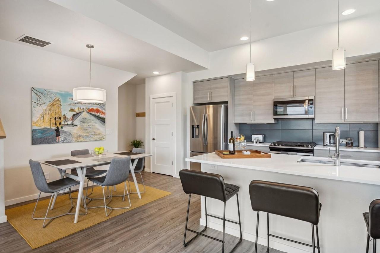 743 Kubat Ln #D - Photo 7 of 19