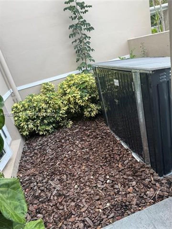 5460 5460 SW 70th Pl N TH 5460 - Photo 5 of 22