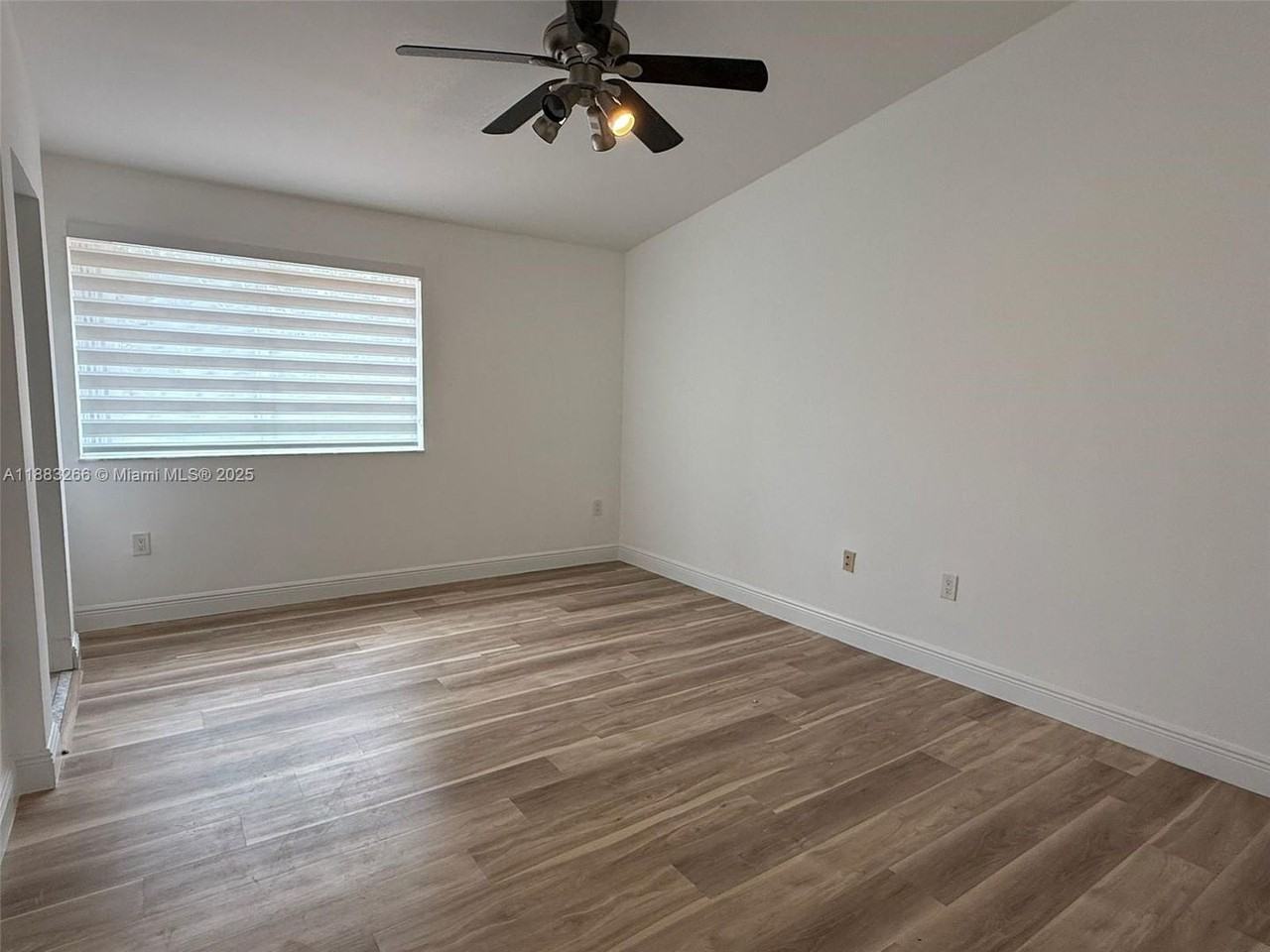 7065 Sw 164th Ct - Photo 5 of 11