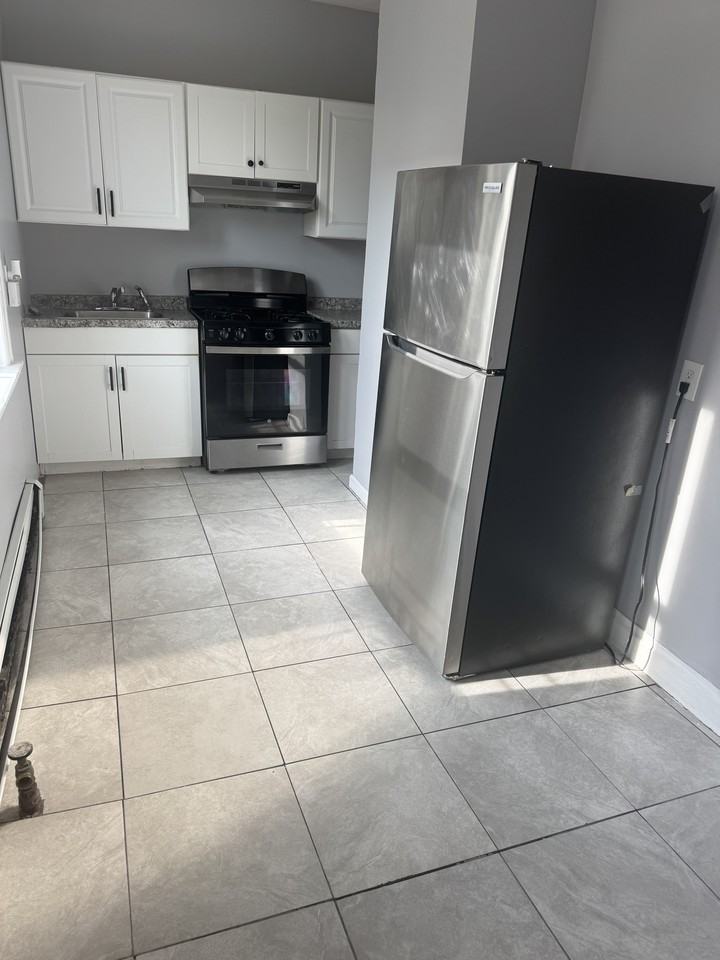 465 Central Avenue #3 - Photo 3 of 11